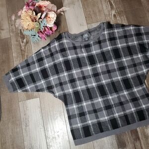 soho jeans new york & company gray & black plaid sweater women's size large euc